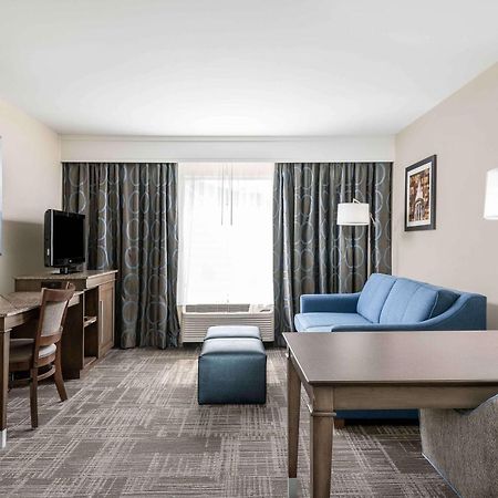 Hampton Inn & Suites Chapel Hill/Durham Exteriér fotografie