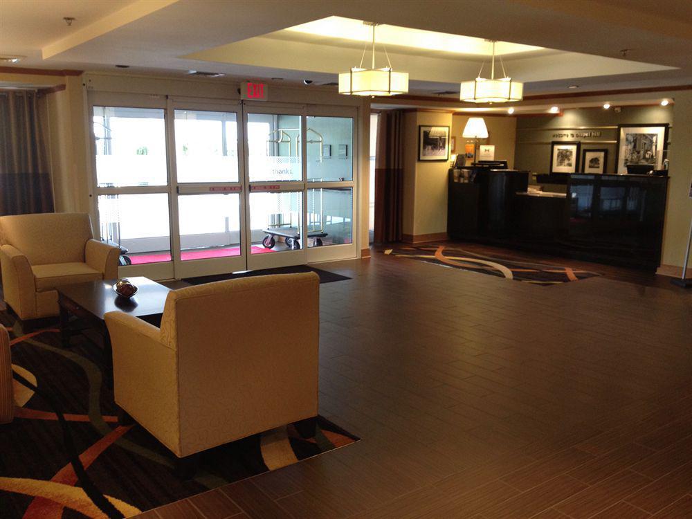 Hampton Inn & Suites Chapel Hill/Durham Exteriér fotografie