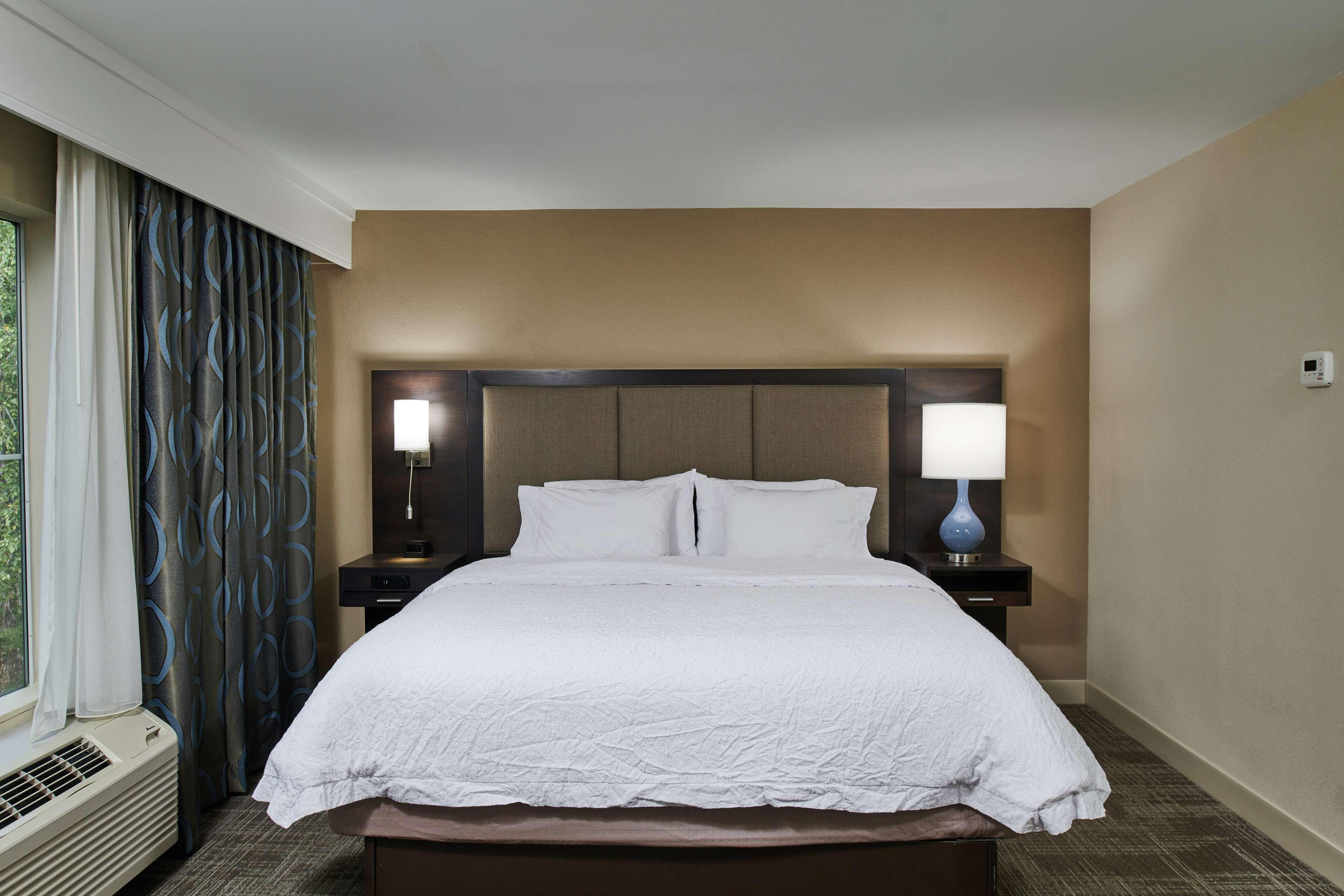 Hampton Inn & Suites Chapel Hill/Durham Exteriér fotografie