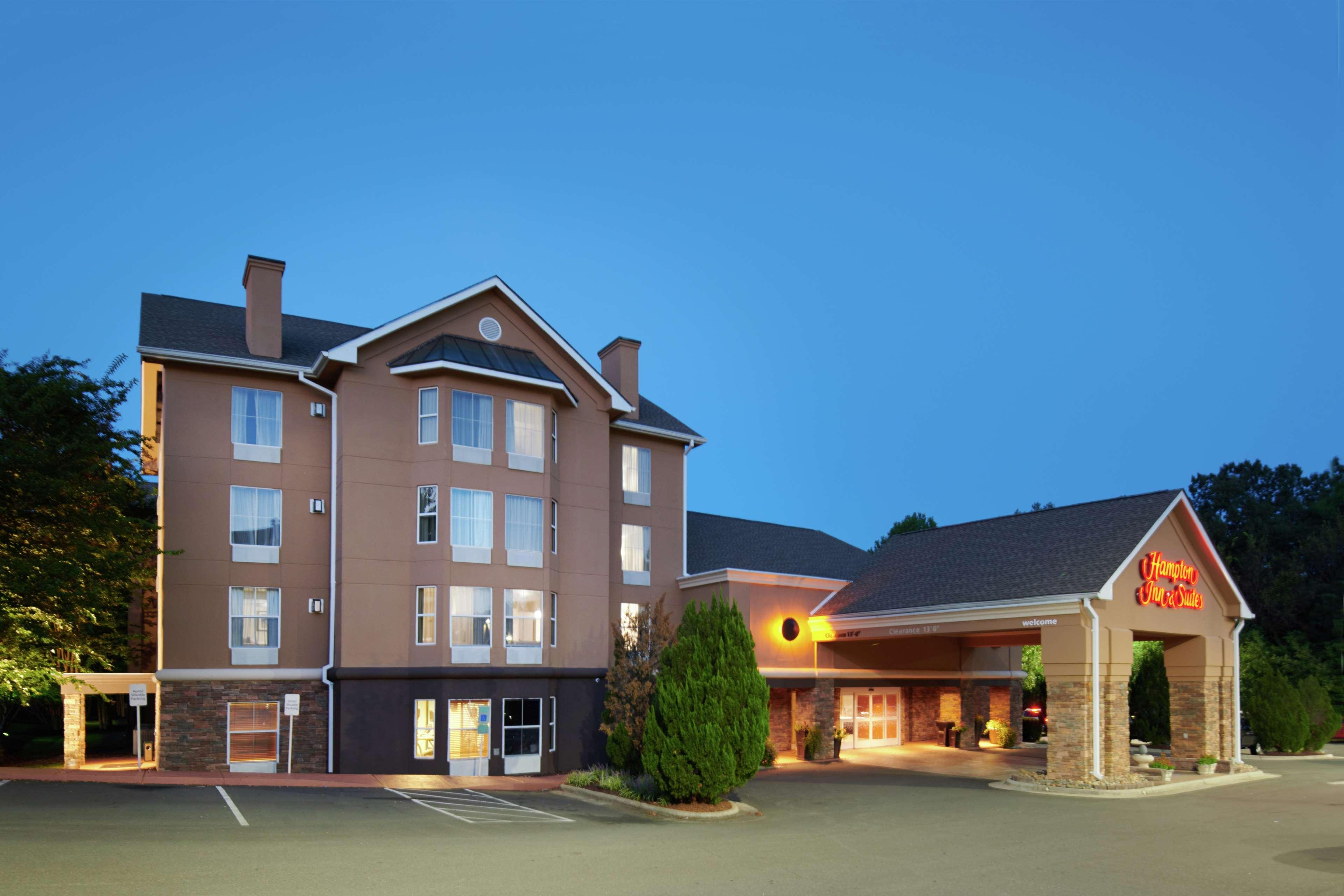 Hampton Inn & Suites Chapel Hill/Durham Exteriér fotografie