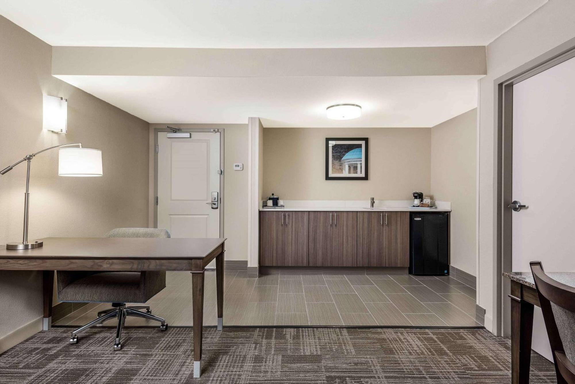 Hampton Inn & Suites Chapel Hill/Durham Exteriér fotografie
