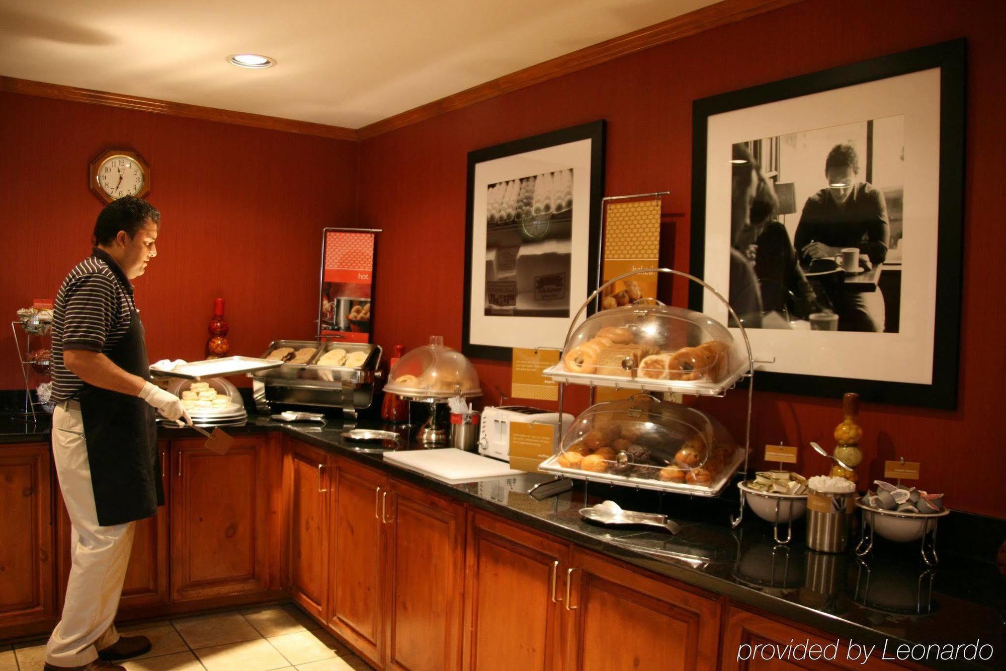 Hampton Inn & Suites Chapel Hill/Durham Restaurace fotografie